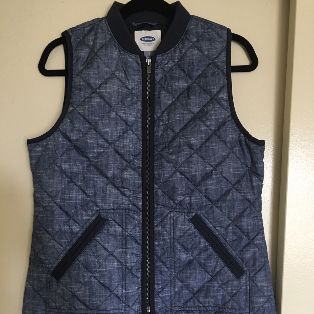 Old navy puffer vest. Worn once